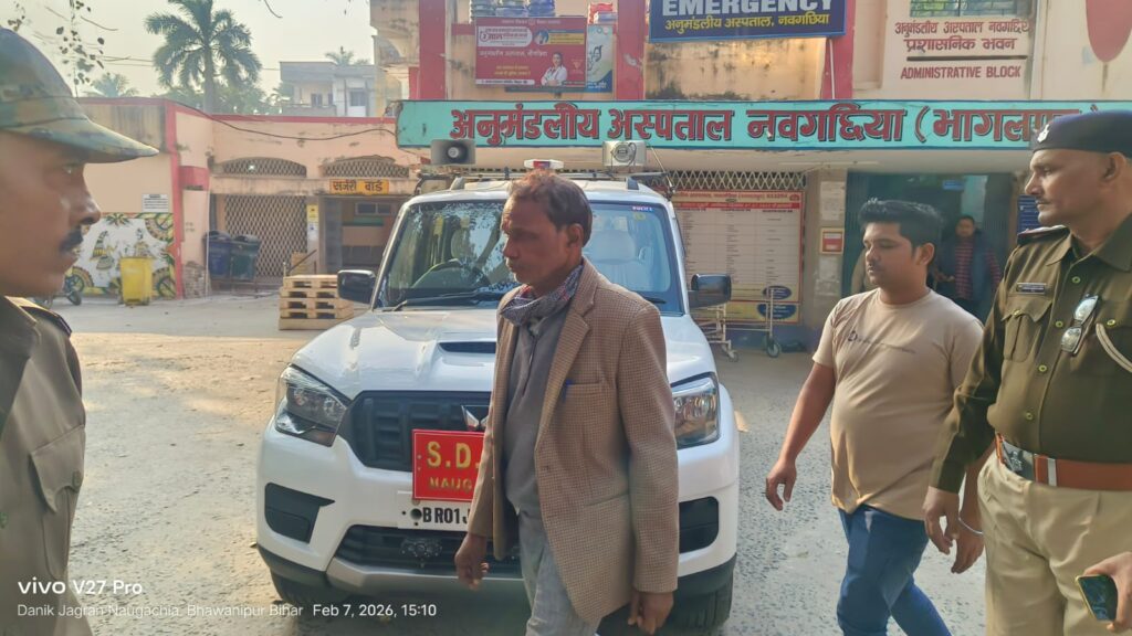 नवगछिया में दारोगा ने पीटीसी पर चाकू से किया हमला, दोनों निलंबित